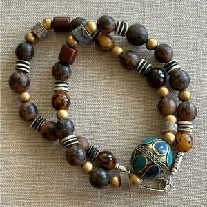 22 inch Wood bead Necklace NWOT